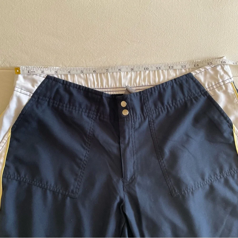 Nike Women’s Navy Blue Active Capri Pants with White Side Stripes Size Large - Picture 2 of 12